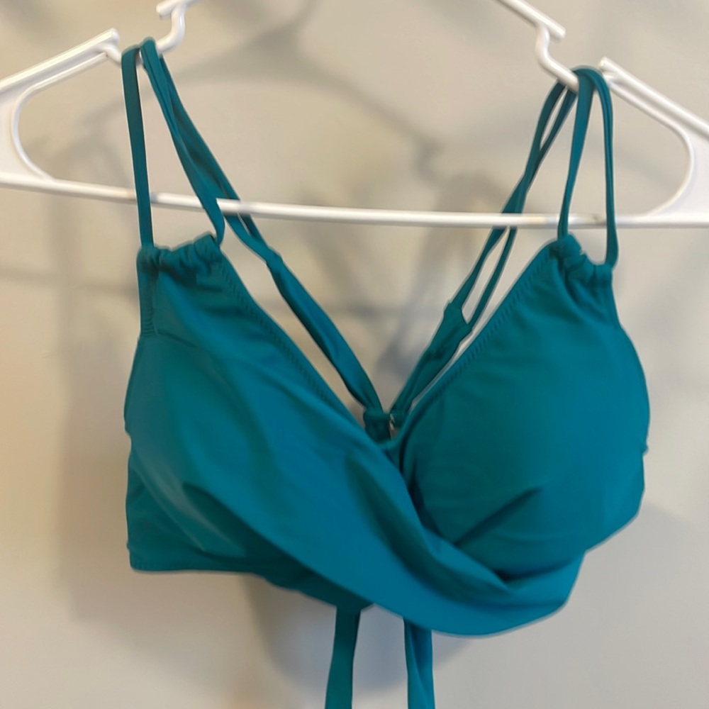Bathing suit top